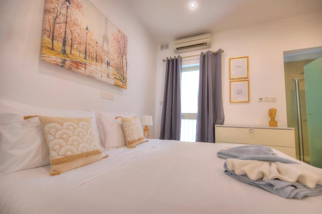 Spacious 4 Bedrooms With Sea View Balcony Goslm-3 สลีมา ภายนอก รูปภาพ