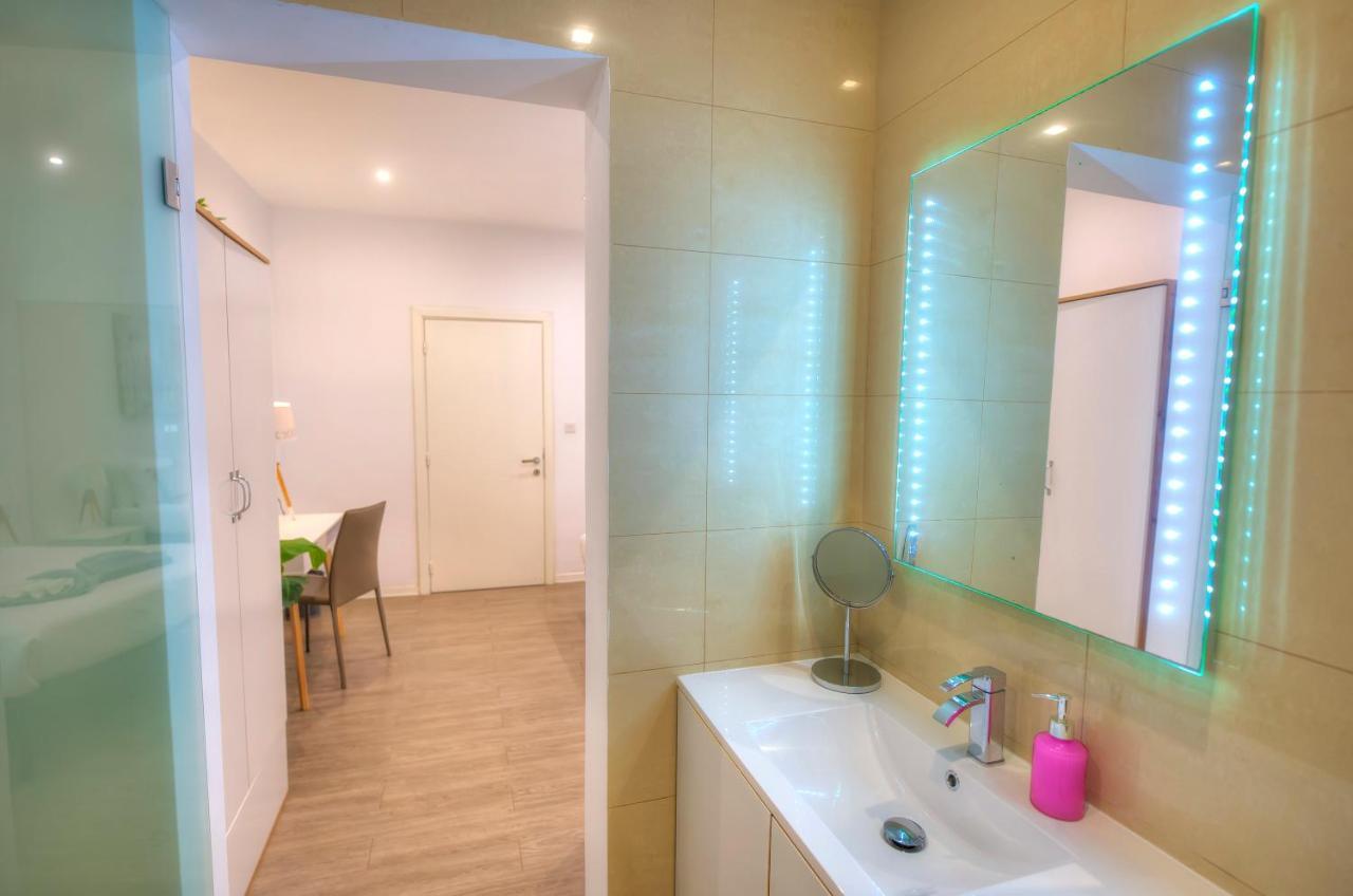 Spacious 4 Bedrooms With Sea View Balcony Goslm-3 สลีมา ภายนอก รูปภาพ