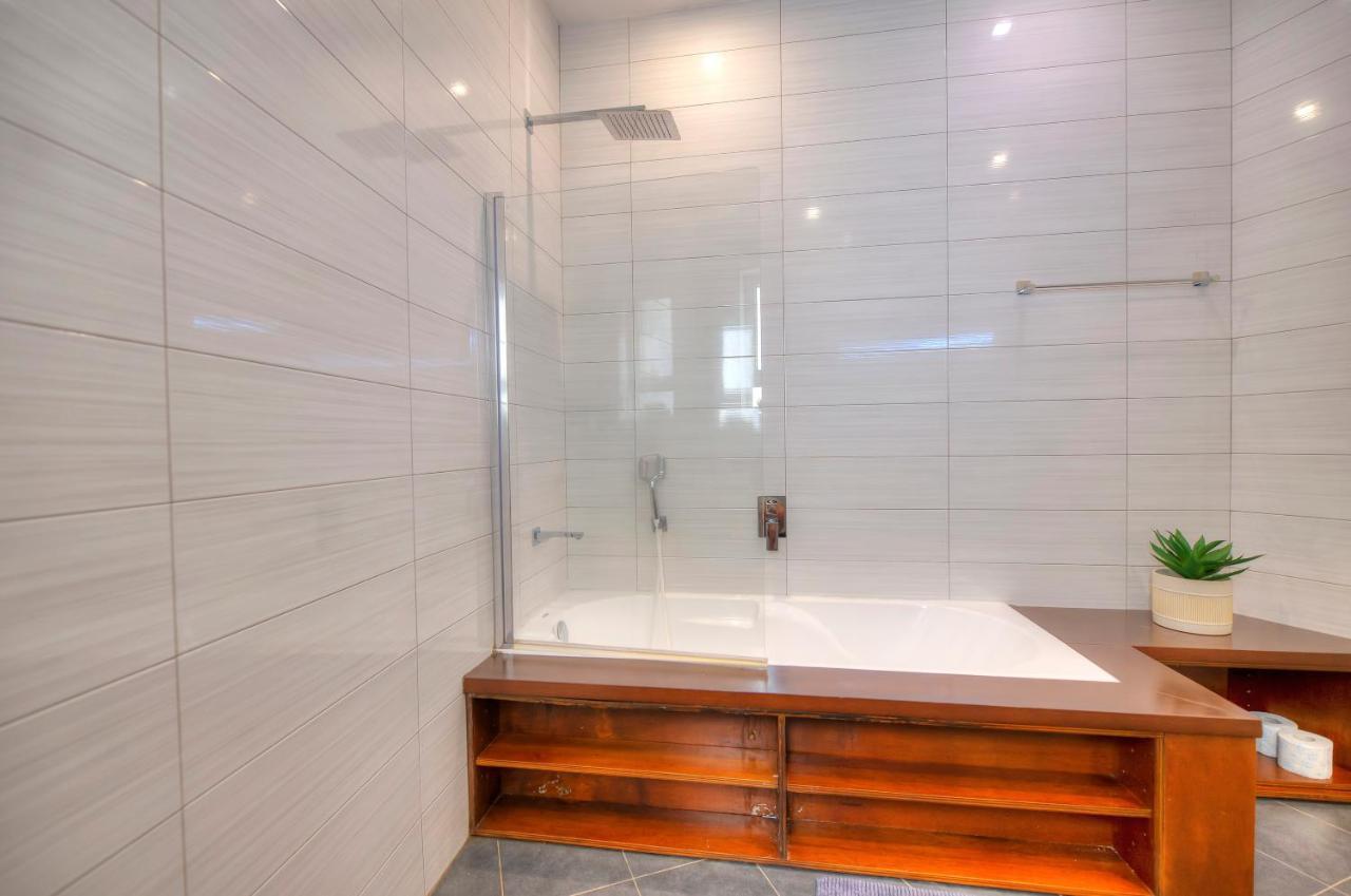 Spacious 4 Bedrooms With Sea View Balcony Goslm-3 สลีมา ภายนอก รูปภาพ
